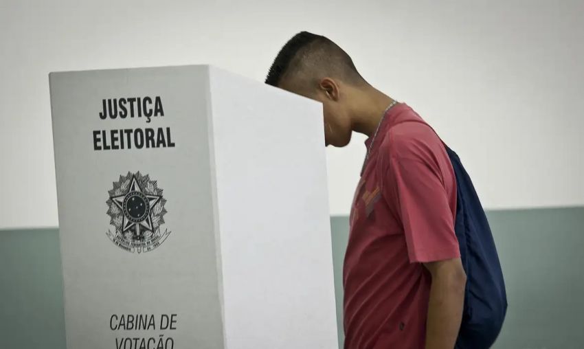 Quaest em Aracaju: Emília cresce para 36% ; Yandra, 18%, e Luiz Roberto, 13%, estão empatados tecnicamente em segundo