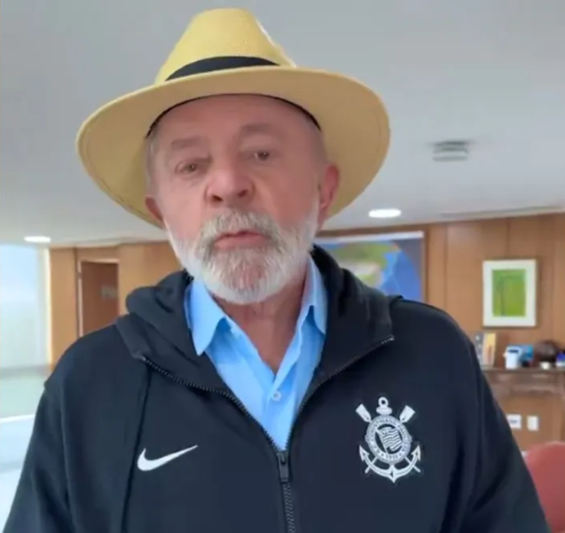 Lula anuncia doação de R$ 1.013 no Pix para vaquinha da Arena Corinthians