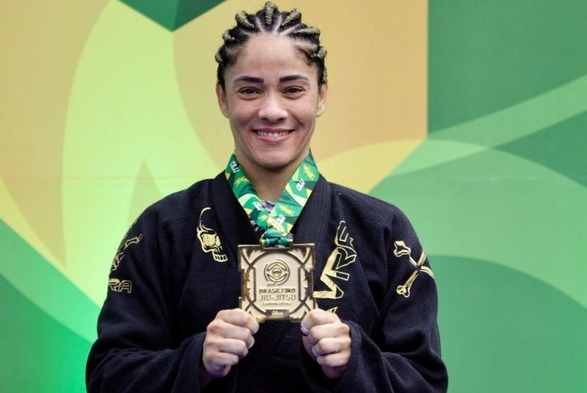 Lutadora de jiu-jitsu conquista medalha de ouro em São Paulo