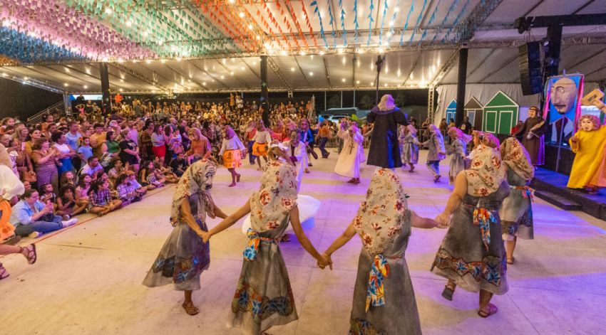 Última semana da Vila do Forró 2025 tem início com mais de 30 atrações de diversos estilos