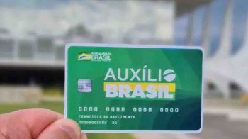 PEC que viabiliza Auxílio Brasil ameaça criar dívida de R$ 688 bi em 2027