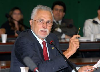 Ex-presidente do PT, Genoino se opõe a Alckmin como vice de Lula em 2022