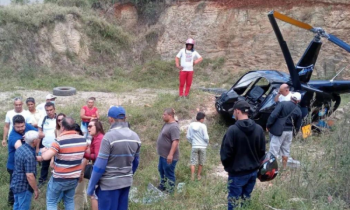 Helicóptero que transportava políticos cai na Bahia