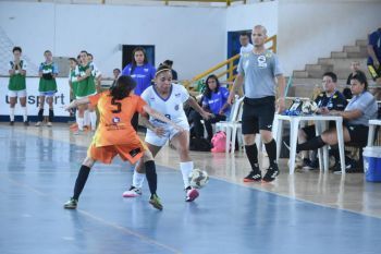 Futsal feminino da Universidade Tiradentes quer garantir o bicampeonato nos JUBs