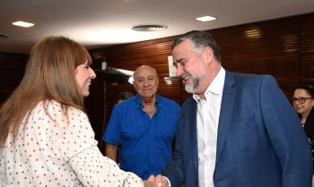 Na Argentina, ministro Paulo Pimenta anuncia parceria com o país vizinho na área de comunicação