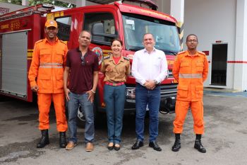 Corpo de Bombeiros e Prefeitura de São Cristóvão tratam de parceria sobre Projeto SOS Abelhas