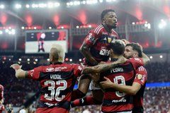 Timão é superado pelo Flamengo no primeiro jogo das quartas da CONMEBOL  Libertadores