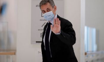 Ex-presidente francês Sarkozy usará tornozeleira eletrônica após perder recurso em caso por corrupção