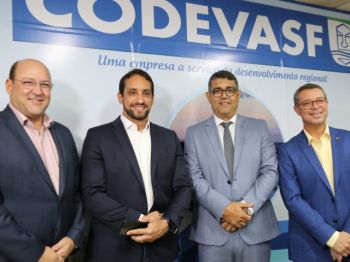 Governador prestigia posse do novo superintendente regional da Codevasf em Sergipe