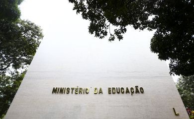 Governo deve repassar R$ 19 bilhões do salário-educação em 2024
