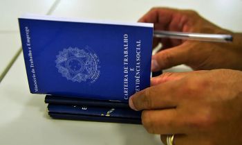 Indústria cria menos vagas de trabalho, mas paga salários mais altos