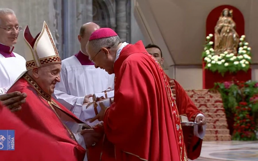 Dom Josafá receberá imposição do Pálio Arquiepiscopal