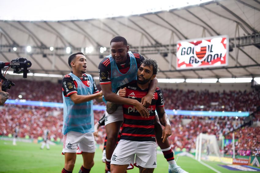 Copa do Brasil: Flamengo faz 3 a 1 no Atlético-MG em 1 jogo da final