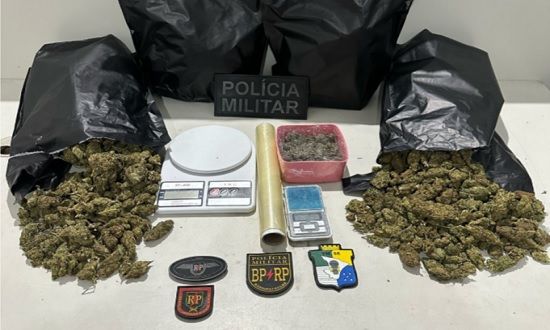 PM apreende 22kg de maconha dentro de casa abandonada em Socorro