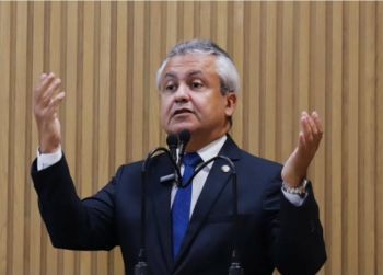 OPOSIÇÃO NÃO É RUIM, ATÉ AJUDA!