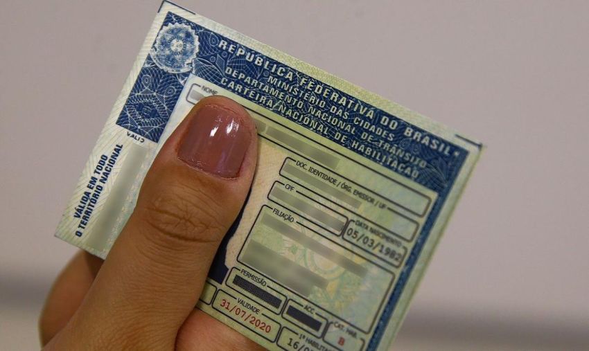 Governo de Sergipe propõe à Alese CNH gratuita para caminhoneiros