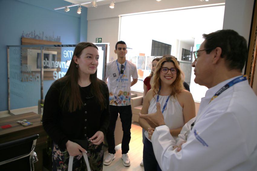 Estudante de Medicina dos EUA faz intercâmbio de dois meses em Sergipe
