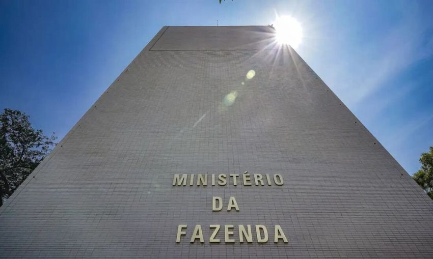 Brasil sobe em ranking global de competitividade, mas segue entre os últimos