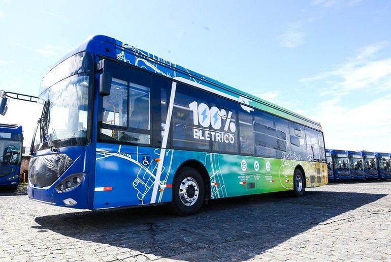 População de Aracaju recebe mais 15 ônibus 100% eletrônicos no sistema de transporte coletivo