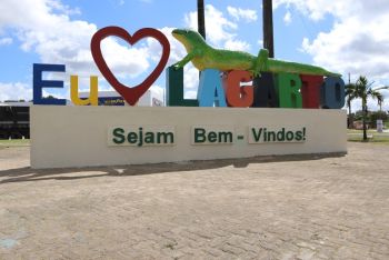 Mulher investigada por série de furtos em lojas do Centro de Lagarto é presa