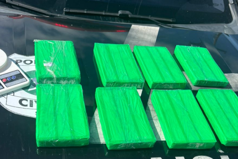 Mais de 8 kg de cocaína são apreendidos em casa abandonada de Lagarto