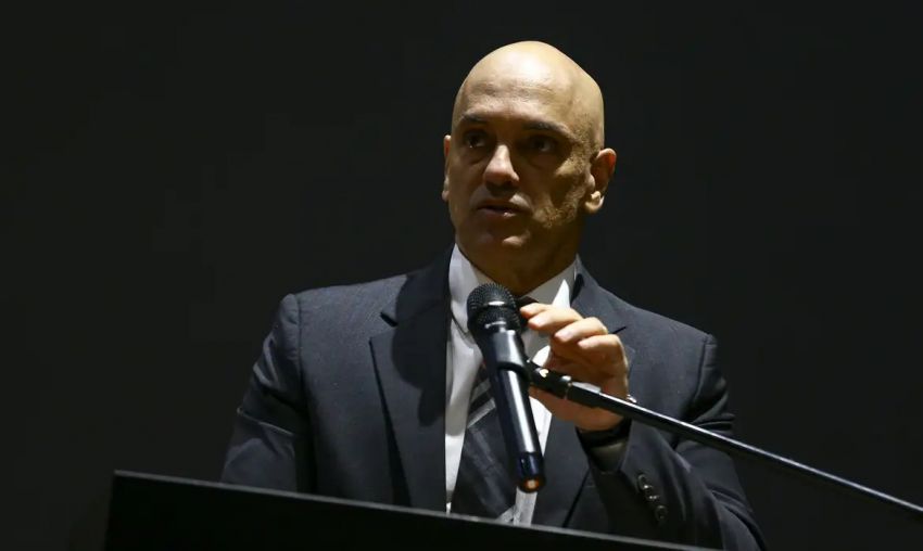 Moraes convoca 1 Turma para julgar suspensão da plataforma X