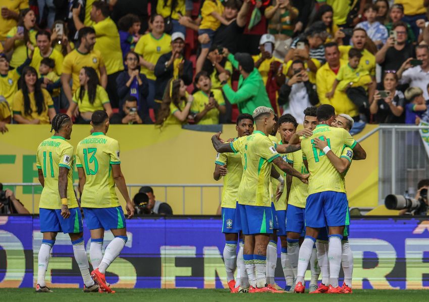 Luiz Henrique marca dois e Brasil derrota seleção peruana em Brasília