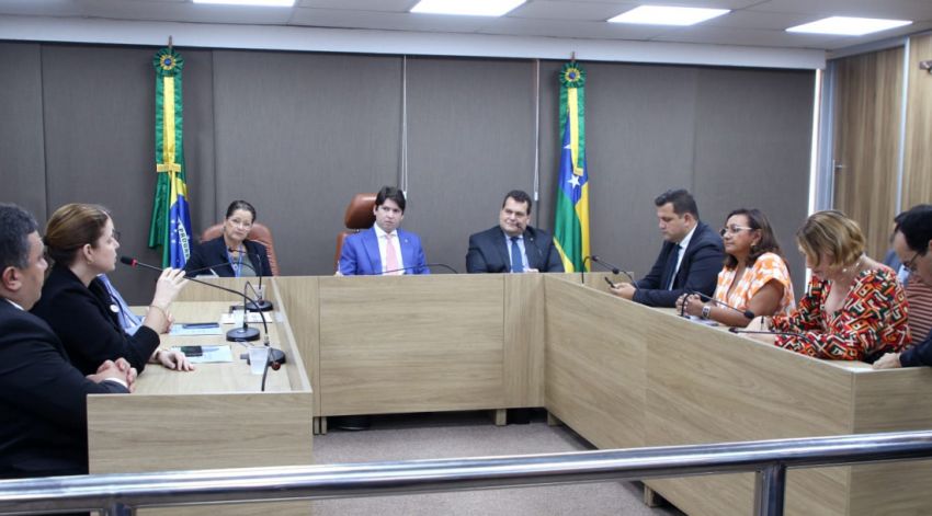 Saúde apresenta na Alese investimentos do Governo do Estado e sucesso do Opera Sergipe