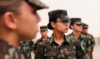 Alistamento militar feminino começa agora em janeiro