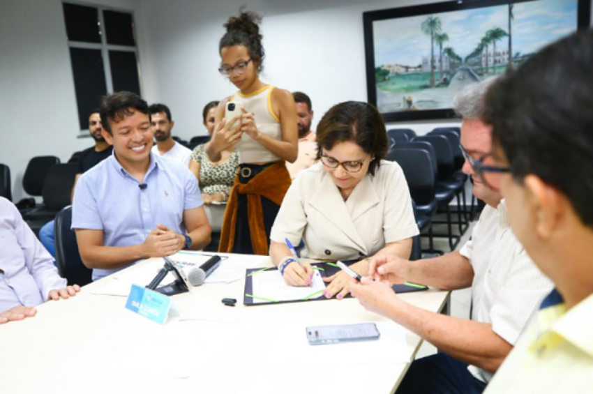 Prefeitura de Aracaju e Fecomércio firmam parceria para fomentar o turismo da capital