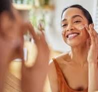O que funciona nos cuidados com pele, cabelo e unhas? Veja 7 pontos