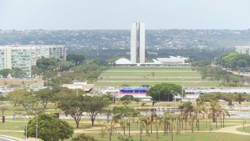 Congresso pede suspensão de decreto do IOF e reafirma legalidade de atuação