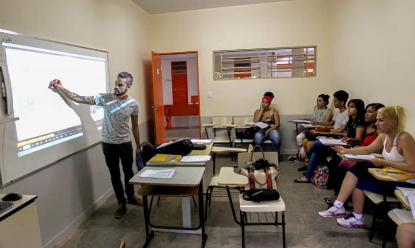 Pé-de-Meia: nascidos em novembro e dezembro recebem 5ª parcela
