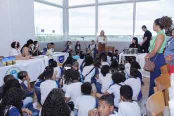 Alunos da rede municipal visitam Festival Literário no Aracaju Parque Shopping