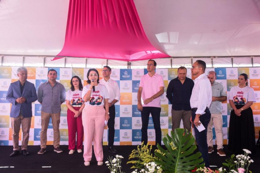 Prefeita Emília lança projeto que vai garantir 1.400 exames gratuitos para a saúde da mulher