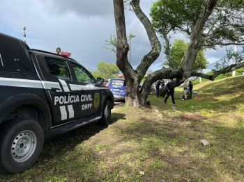 Corpo é encontrado carbonizado e com mãos amarradas em Aracaju