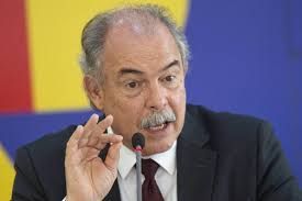 EUA têm interesse em terras raras e nós queremos negociar, diz Mercadante