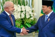 Lula afirma que vai disputar quarto mandato durante visita à Indonésia