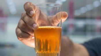 Metanol: crise completa um mês com alerta para falsificação de bebidas