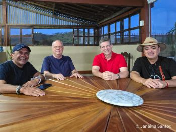 Rogério Carvalho se encontra com o ex-governador Belivaldo Chagas: “Uma boa conversa, daquelas que misturam memória, pol