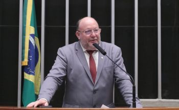‘Não falamos de direitos humanos apenas sobre violência, mas também sobre a defesa de uma vida digna’, diz João Daniel d