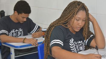 Enem como ‘diploma escolar': alunos não conseguem pedir documento e temem perder vaga na faculdade