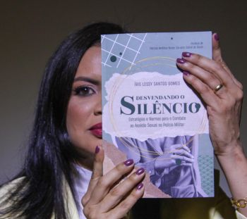 Livro analisa assédio sexual na Polícia Militar e propõe mudanças institucionais