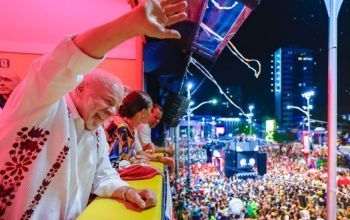 Grupo BaianaSystem que exaltou Lula no Carnaval de Salvador já recebeu quase R$ 900 mil do governo petista