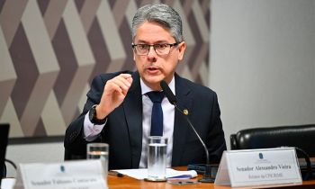 Protocolado pedido de CPI para investigar Moraes, Toffoli e Vorcaro