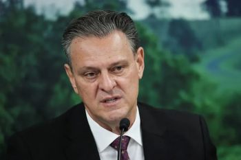 CPMI: Governo exonera ministro da Agricultura para votar contra relatório