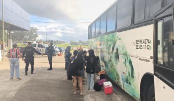 Operação da PM apreende drogas em ônibus com torcedores do Santa Cruz