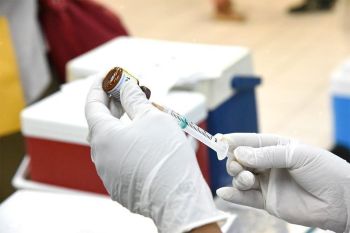 Vacinação de adolescentes de 15 a 19 anos contra o HPV é prorrogada
